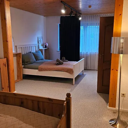 Grosser Garten Trifft Viel Platz Fuer 8 Appartement *