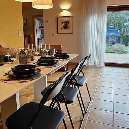 Appartement Grosser Garten Trifft Viel Platz Fuer 8