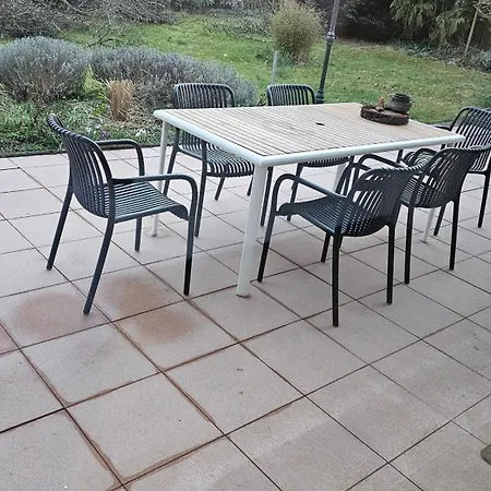 Grosser Garten Trifft Viel Platz Fuer 8 * Siegburg