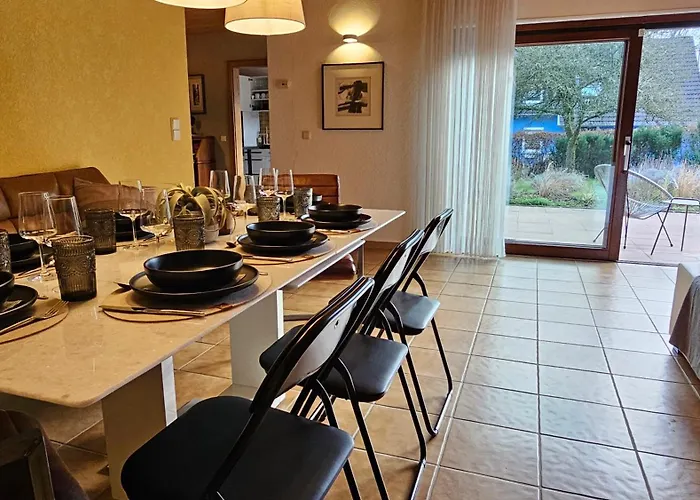 Appartement Grosser Garten Trifft Viel Platz Fuer 8