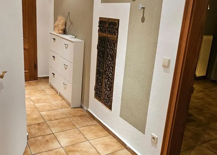 Grosser Garten Trifft Viel Platz Fuer 8 Appartement Siegburg